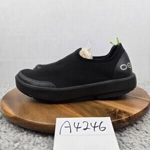 Oofos Womens 9.5 Oomg eeZee Low Triple Black Comfort Recovery Comfort Daily Shoe
